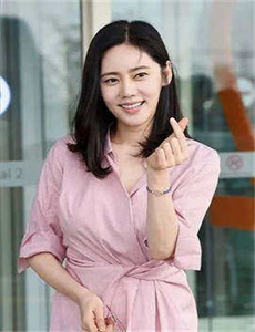《偷拍粉嫩25位美女厕所图片-色哟哟在线观看免费高清大全》