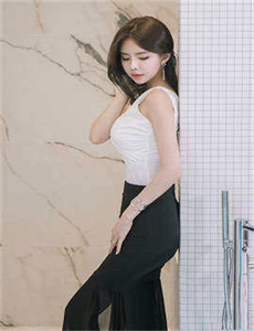 《光打屁股女生视频处罚-三大队电影卖保险》