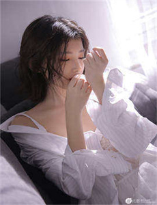 《驯龙高手4-八妻子秋霞最新韩国伦》